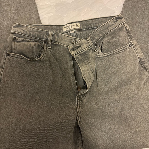 Abercrombie & Fitch Denim - Abercrombie & Fitch Gray Jeans